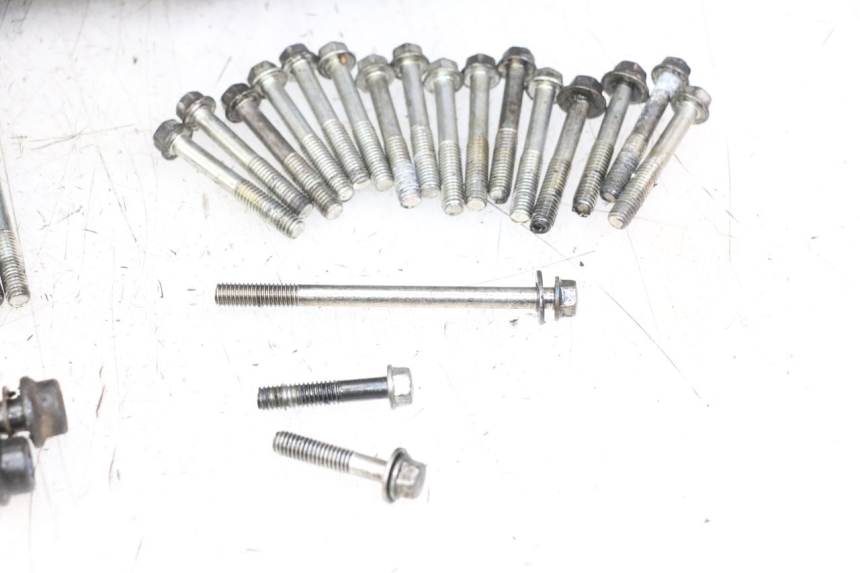 photo de CARTER SUZUKI GSR 750 (2011 - 2017) - Primer plano de alta resolución