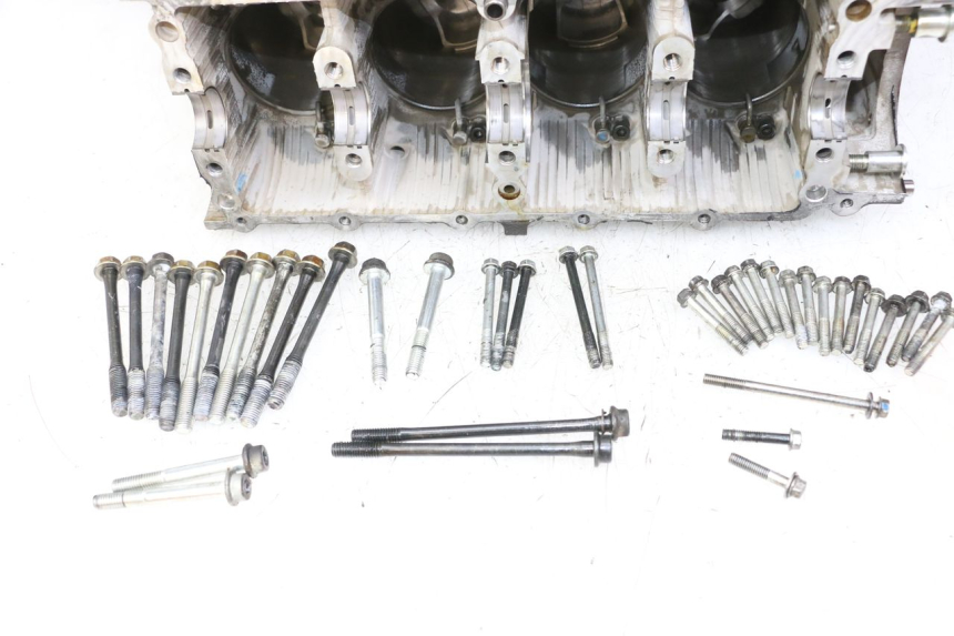 photo de CARTER SUZUKI GSR 750 (2011 - 2017) - Enfoque en la estructura