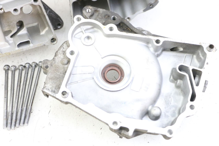 photo de CÁRTER DE MOTOR INFERIOR SYM ORBIT III 3 4T 50 (2018 - 2021) - Zoom calidad de ocasión