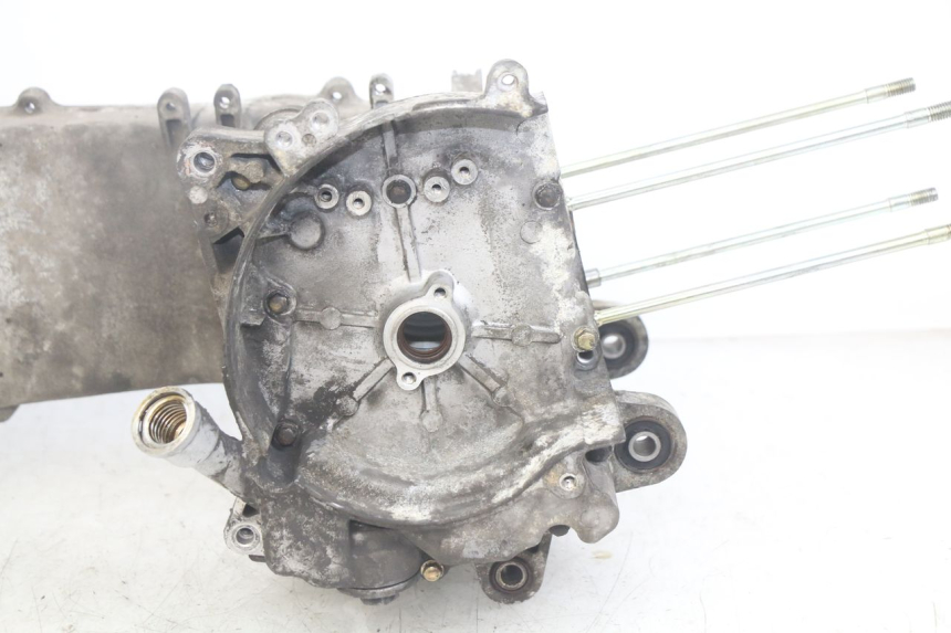 photo de CÁRTER DE MOTOR INFERIOR SYM SYMPHONY 125 (2009 - 2015) - Zoom sobre los componentes