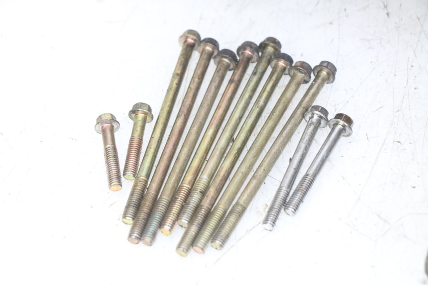 photo de CÁRTER DE MOTOR INFERIOR SYM SYMPHONY 125 (2009 - 2015) - Perfil de la pieza de repuesto