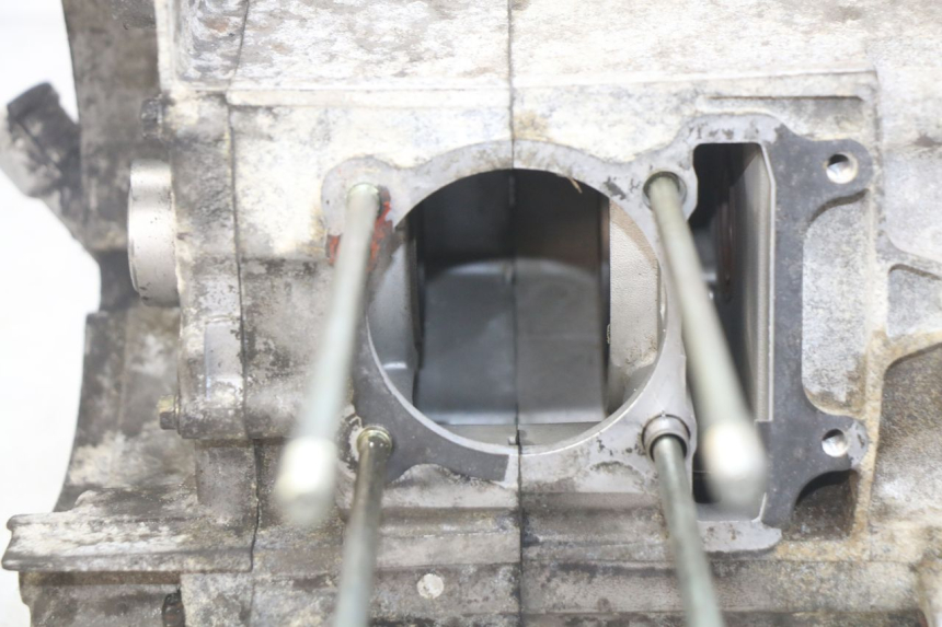 photo de CÁRTER DE MOTOR INFERIOR SYM SYMPHONY 125 (2009 - 2015) - Otra perspectiva