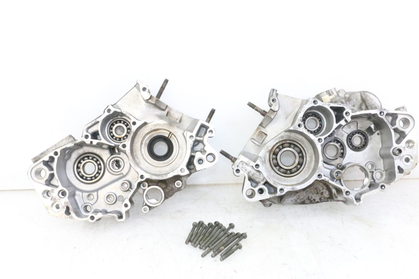 photo de CÁRTER DE MOTOR INFERIOR YAMAHA TDR DELTABOX 125 (1997 - 2003) - Detalle de la pieza