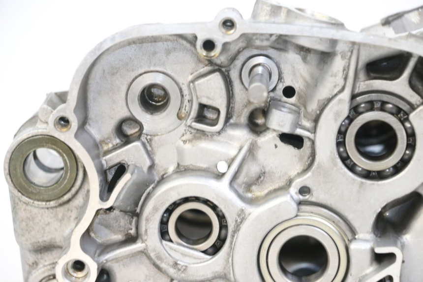 photo de CÁRTER DE MOTOR INFERIOR YAMAHA TDR DELTABOX 125 (1997 - 2003) - Detalles de los puntos de fijación