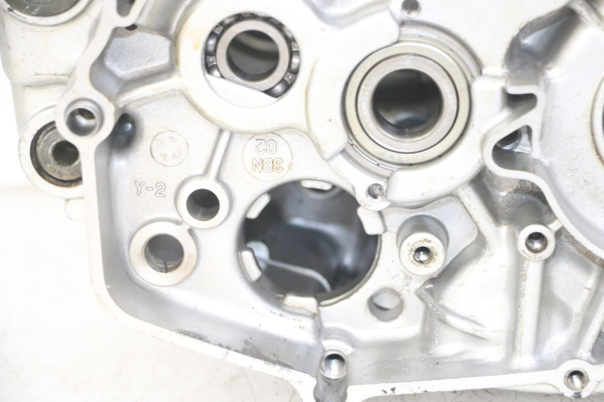 photo de CÁRTER DE MOTOR INFERIOR YAMAHA TDR DELTABOX 125 (1997 - 2003) - Ángulo de visión alternativo