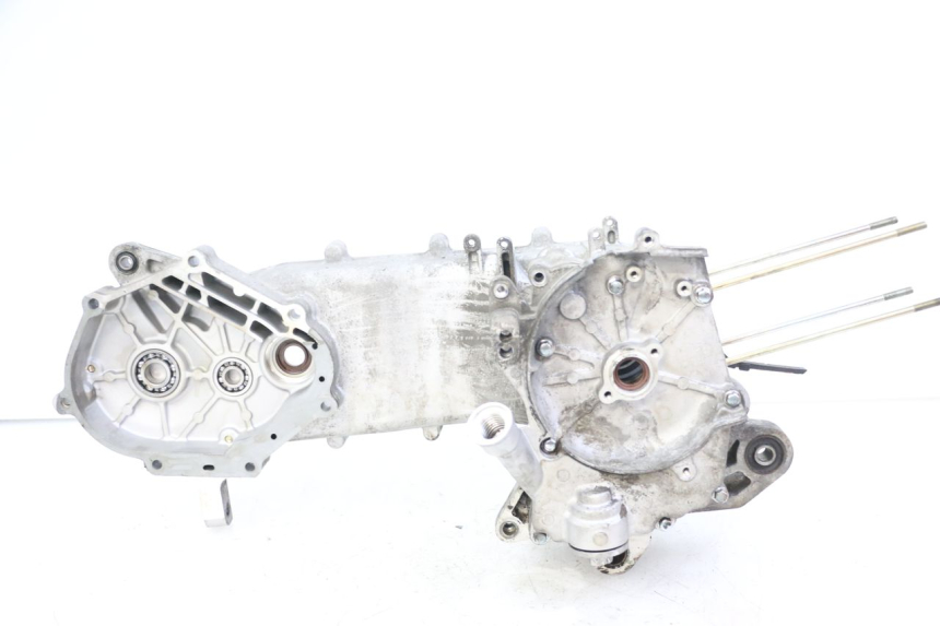 photo de CÁRTER DE MOTOR INFERIOR PEUGEOT TWEET 4T 50 (2018 - 2022) - Inspección visual detallada