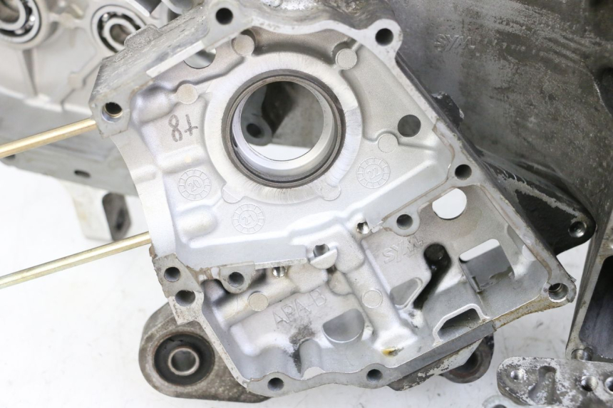 photo de CÁRTER DE MOTOR INFERIOR PEUGEOT TWEET 4T 50 (2018 - 2022) - Estado de la superficie y material