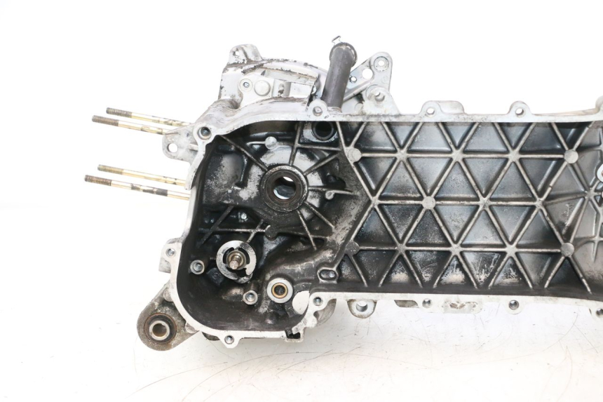 photo de CARTER PIAGGIO TYPHOON 50 (2000 - 2009) - Detalles de los puntos de fijación