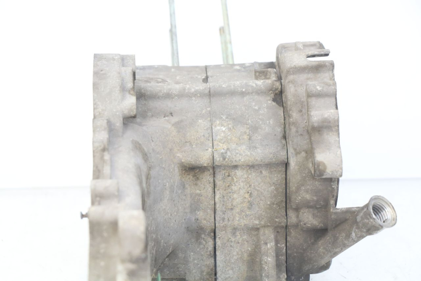 photo de CÁRTER DE MOTOR INFERIOR PEUGEOT V-CLIC VCLIC 50 (2007 - 2013) - Zoom sobre los componentes