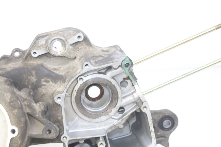 photo de CÁRTER DE MOTOR INFERIOR PEUGEOT V-CLIC VCLIC 50 (2007 - 2013) - Perfil de la pieza de repuesto