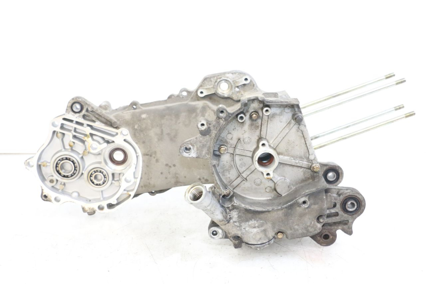 photo de CÁRTER DE MOTOR INFERIOR PEUGEOT V-CLIC VCLIC 50 (2007 - 2013) - Estado de la superficie y material