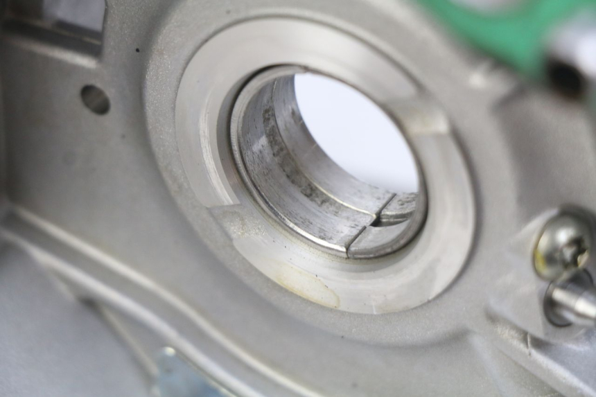 photo de CÁRTER DE MOTOR INFERIOR PIAGGIO VESPA GTS IGET ABS 125 (2017 - 2023) - Zoom calidad de ocasión