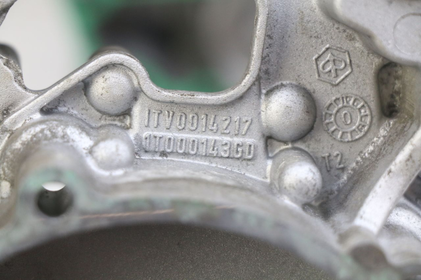 photo de CÁRTER DE MOTOR INFERIOR PIAGGIO VESPA GTS IGET ABS 125 (2017 - 2023) - Perfil de la pieza de repuesto