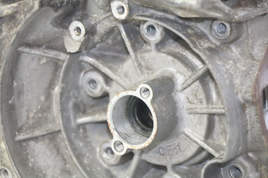 photo de CÁRTER DE MOTOR INFERIOR PEUGEOT VIVACITY NEW 2T 50 (2008 - 2017) - Vista general del producto