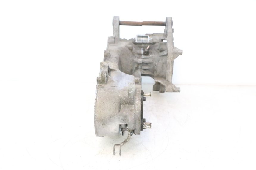 photo de CÁRTER DE MOTOR INFERIOR PEUGEOT VIVACITY NEW 2T 50 (2008 - 2017) - Primer plano de alta resolución