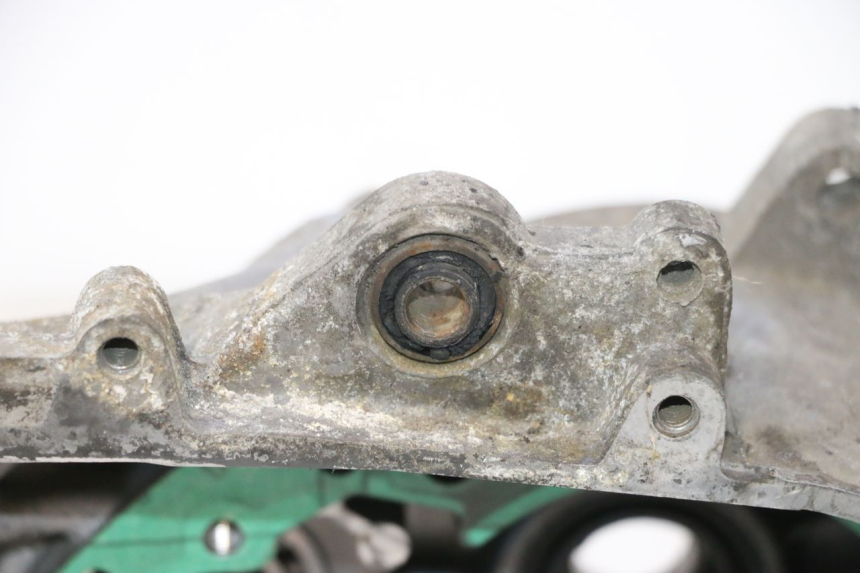photo de CÁRTER DE MOTOR INFERIOR PEUGEOT VIVACITY NEW 2T 50 (2008 - 2017) - Inspección visual detallada