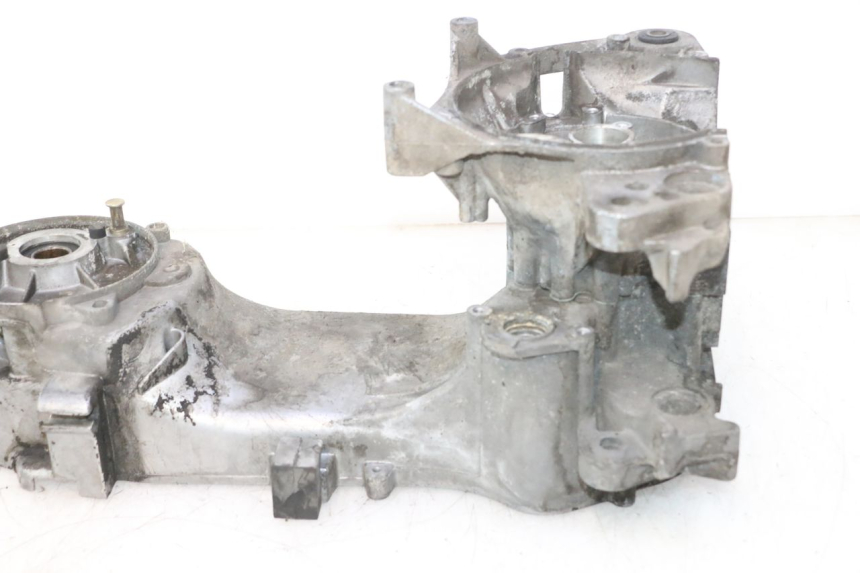 photo de CÁRTER DE MOTOR INFERIOR PEUGEOT VIVACITY NEW 2T 50 (2008 - 2017) - Zoom estado de uso