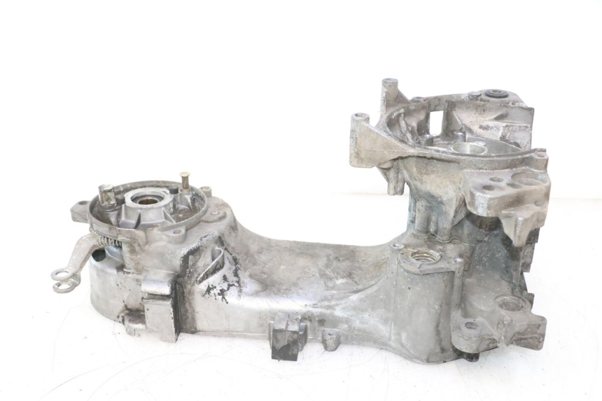 photo de CÁRTER DE MOTOR INFERIOR PEUGEOT VIVACITY NEW 2T 50 (2008 - 2017) - Primer plano técnico