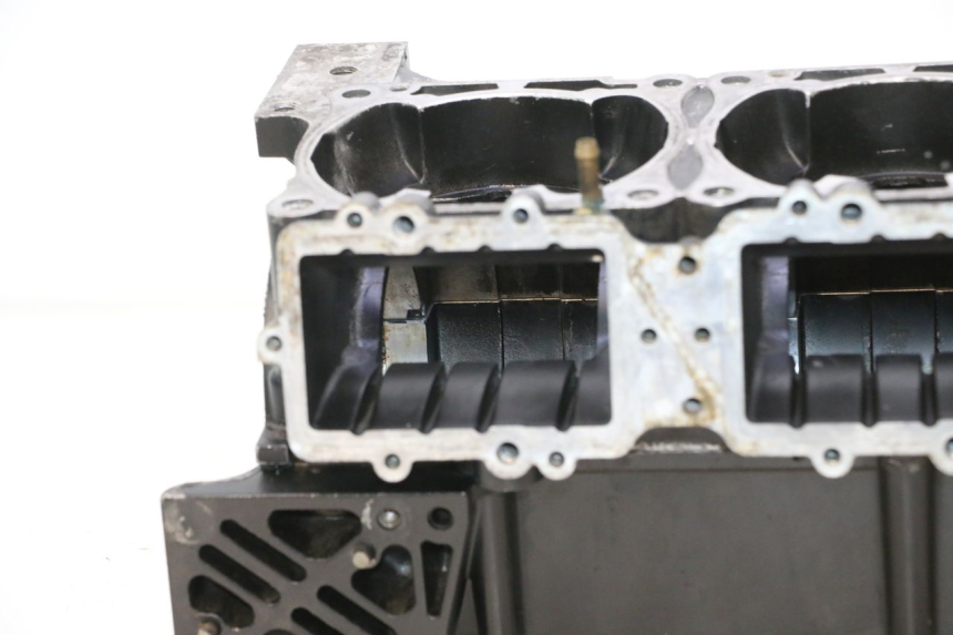 photo de CARTER YAMAHA WAVE RUNNER GP R 1200 (2000 - 2003) - Zoom sobre los componentes