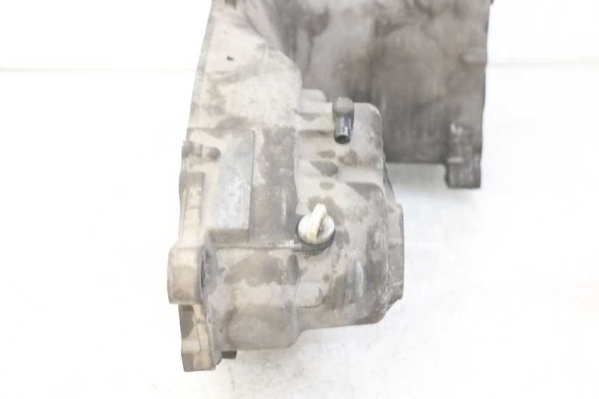 photo de CÁRTER DE MOTOR INFERIOR YAMAHA XMAX X-MAX 125 (2006 - 2009) - Zoom sobre los componentes