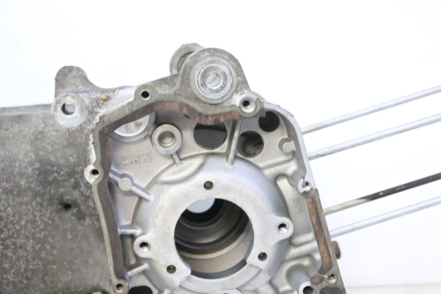 photo de CÁRTER DE MOTOR INFERIOR YAMAHA X-MAX XMAX 250 (2006 - 2009) - Recambio usado revisado