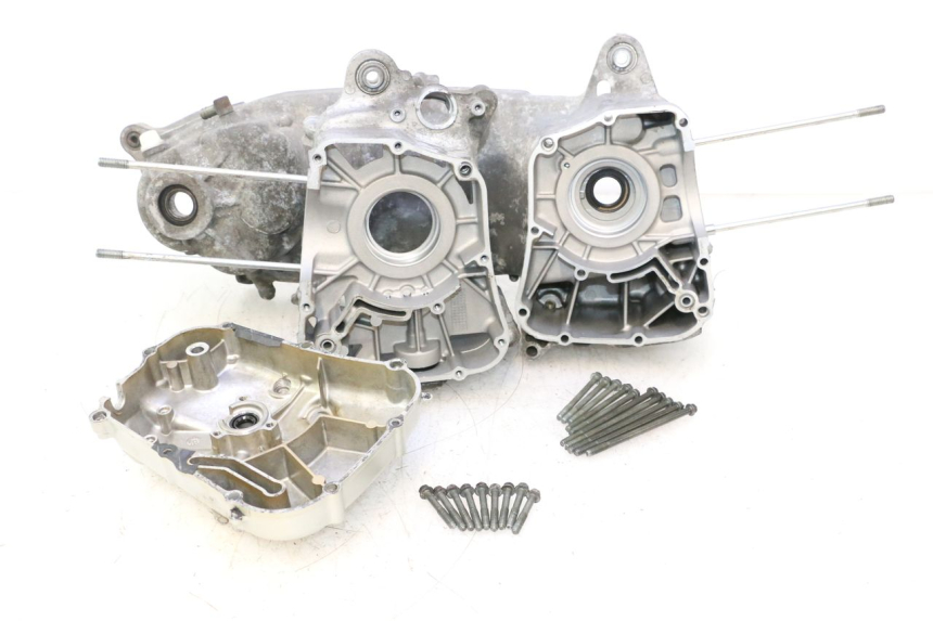 photo de CÁRTER DE MOTOR INFERIOR YAMAHA XMAX X-MAX 125 (2006 - 2009) - Detalle de la pieza