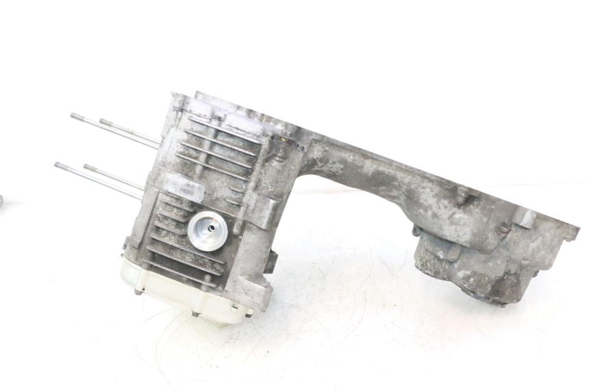 photo de CÁRTER DE MOTOR INFERIOR YAMAHA XMAX X-MAX 125 (2006 - 2009) - Zoom calidad de ocasión
