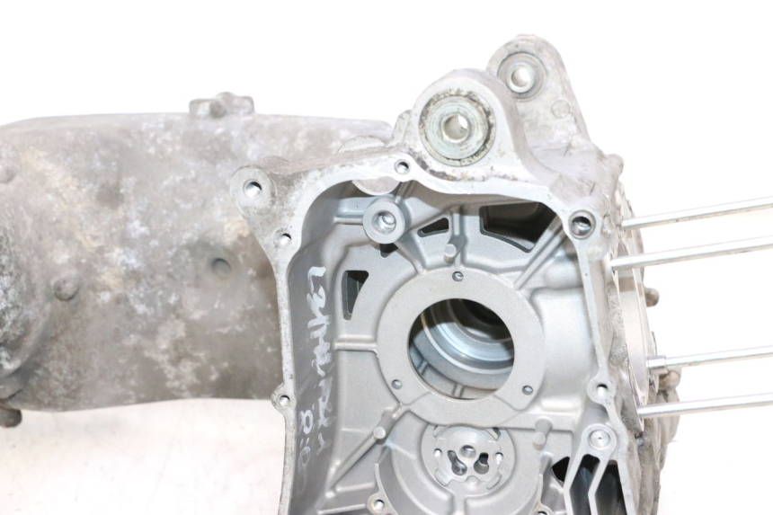 photo de CÁRTER DE MOTOR INFERIOR YAMAHA XMAX X-MAX 125 (2006 - 2009) - Perfil de la pieza de repuesto