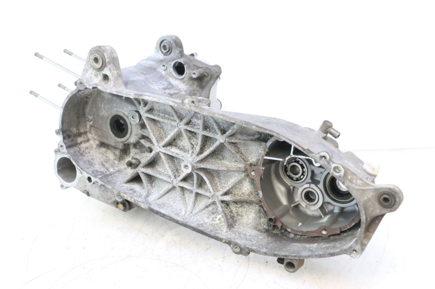photo de CÁRTER DE MOTOR INFERIOR YAMAHA XMAX X-MAX 125 (2006 - 2009) - Zoom estado de uso