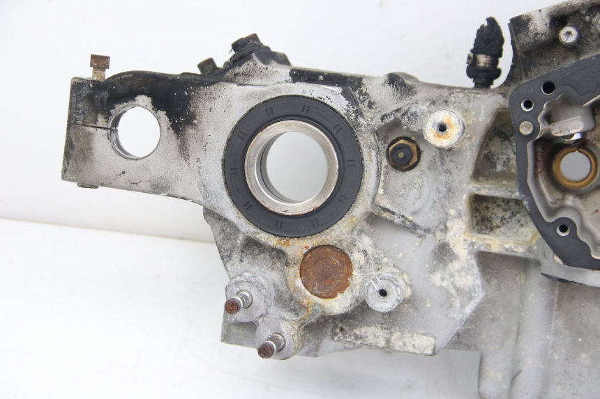 photo de CÁRTER DE MOTOR INFERIOR BUELL XB12R XB 12 R 1200 (2004 - 2010) - Detalles de los puntos de fijación