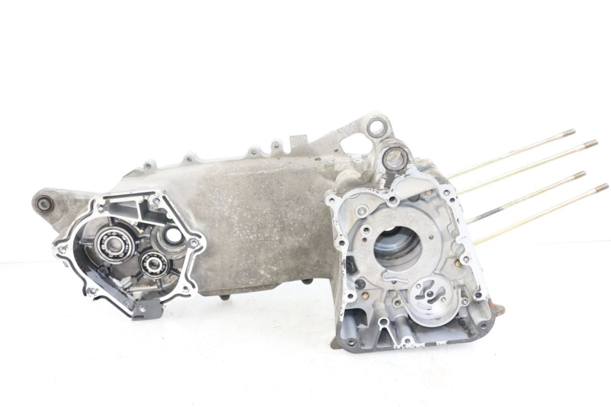 photo de Cárter inferior del motor KYMCO XCITING 250 (2006 - 2009) - Estado de la superficie y material