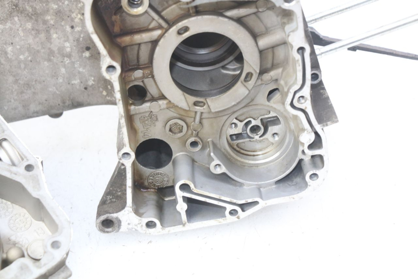 photo de CÁRTER DE MOTOR INFERIOR YAMASAKI YM T 125 (2015 - 2020) - Características distintivas