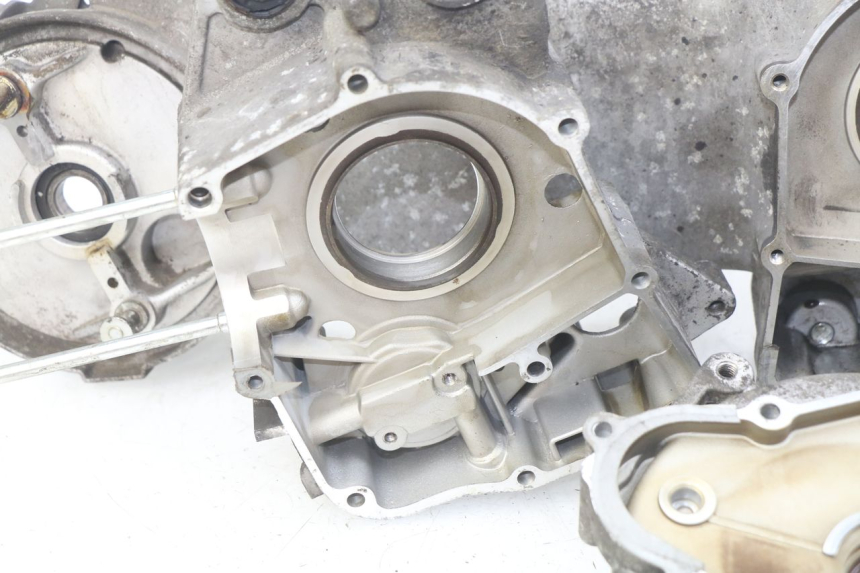 photo de CÁRTER DE MOTOR INFERIOR YAMASAKI YM T 125 (2015 - 2020) - Foto de producto adicional