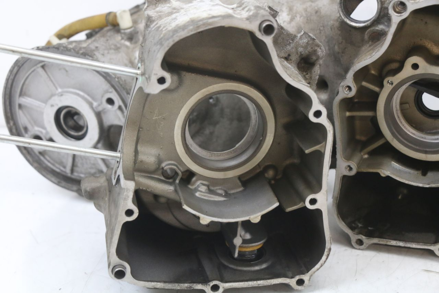 photo de CÁRTER DE MOTOR INFERIOR YAMAHA YP MAJESTY 125 (2002 - 2006) - Zoom estado de uso