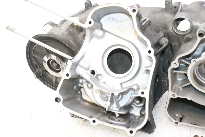 photo de CARTER YAMAHA YP MAJESTY 125 (1998 - 2001) - Enfoque en la estructura