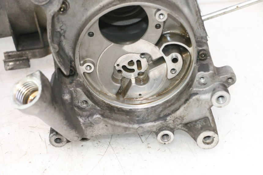 photo de CARTER YAMAHA YP MAJESTY 125 (1998 - 2001) - Zoom sobre los componentes