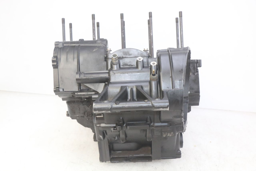 photo de CÁRTER DE MOTOR INFERIOR YAMAHA YZF R1 1000 (2007 - 2008) - Detalles de los puntos de fijación