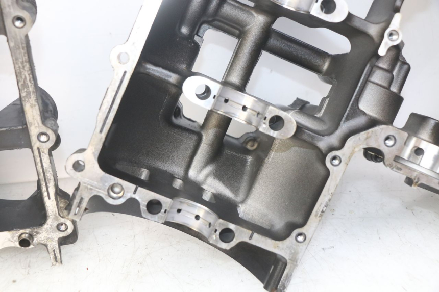 photo de CÁRTER DE MOTOR INFERIOR KAWASAKI Z 750 (2007 - 2013) - Primer plano de alta resolución