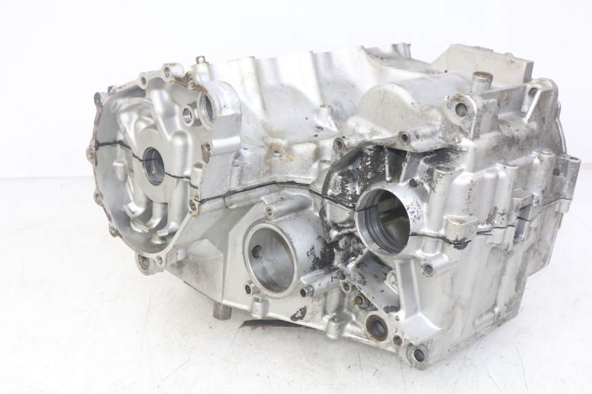 photo de CÁRTER DE MOTOR INFERIOR KAWASAKI ZX-6R ZX6R 600 (1995 - 1997) - Primer plano técnico