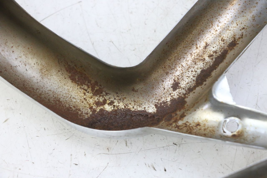 photo de Cárter de escape HYOSUNG GV AQUILA 125 (2000 - 2009) - Zoom estado de uso