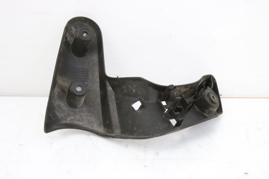 photo de CARTER ESCAPE HONDA FES S-WING SWING ABS 125 (2007 - 2015) - Primer plano técnico