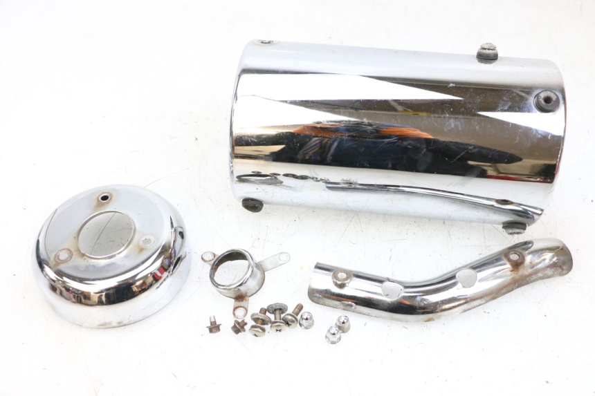 photo de PROTECCION ESCAPE KYMCO GRAND DINK 125 (2002 - 2007) - Inspección visual detallada