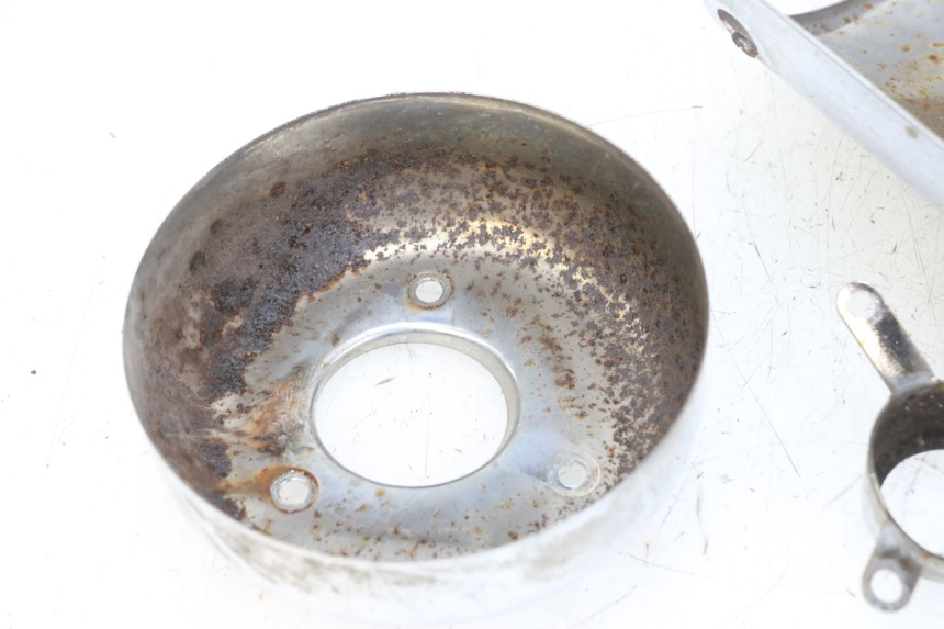 photo de PROTECCION ESCAPE KYMCO GRAND DINK 125 (2002 - 2007) - Zoom estado de uso