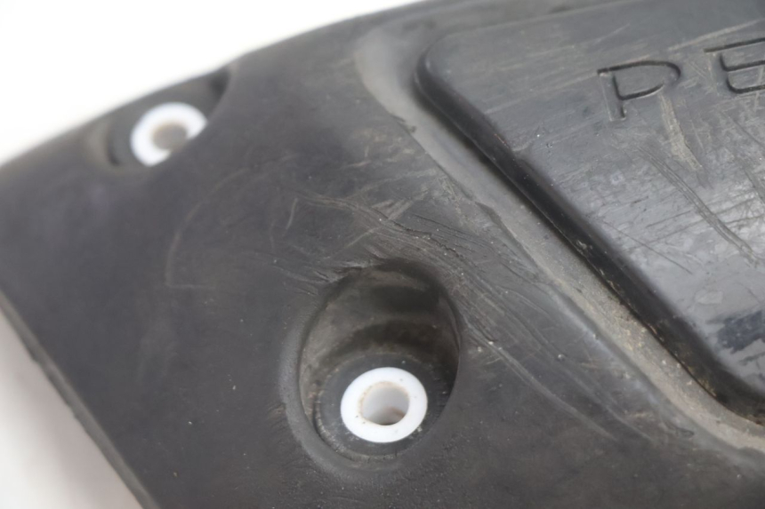photo de PROTECCION ESCAPE PEUGEOT KISBEE 4T 50 (2010 - 2017) - Zoom estado de uso