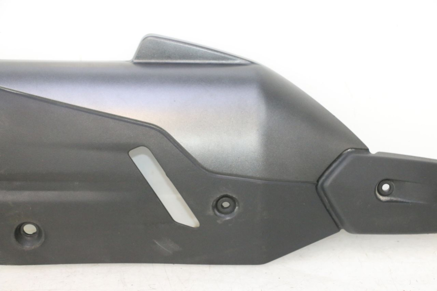 photo de PROTECCION ESCAPE PIAGGIO MP3 HPE 530 (2022 - 2026) - Características distintivas