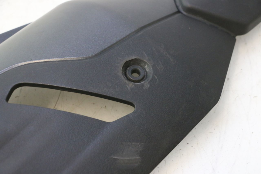 photo de PROTECCION ESCAPE PIAGGIO MP3 HPE 530 (2022 - 2026) - Vista general del producto