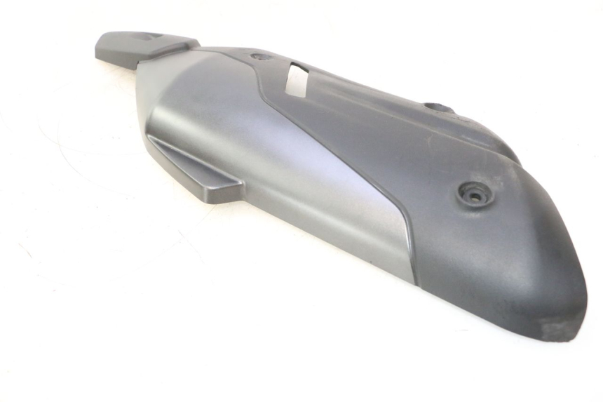 photo de PROTECCION ESCAPE PIAGGIO MP3 HPE 530 (2022 - 2026) - Estado de la superficie y material