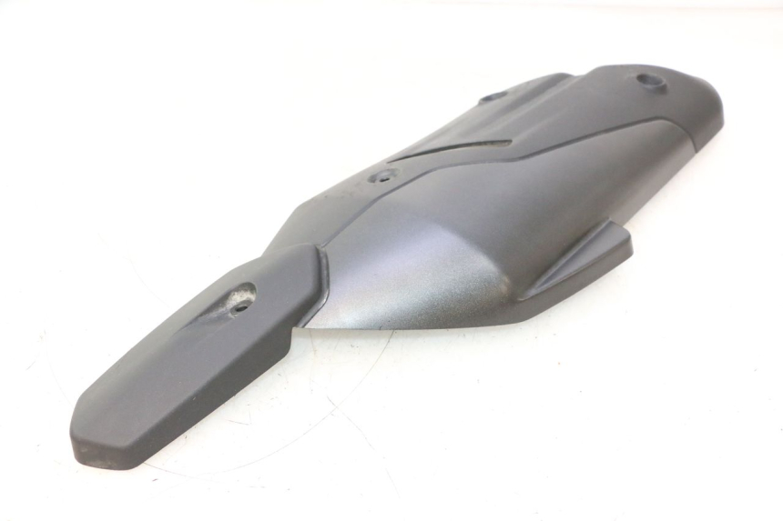 photo de PROTECCION ESCAPE PIAGGIO MP3 HPE 530 (2022 - 2026) - Recambio usado revisado