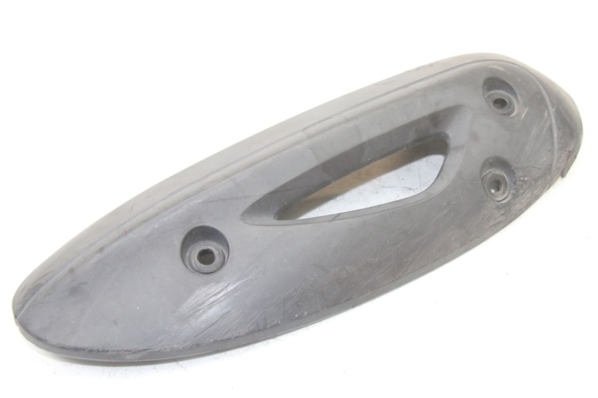 photo de PROTECCION ESCAPE PIAGGIO ZIP 4T 50 (2018 - 2020) - Detalle de la pieza