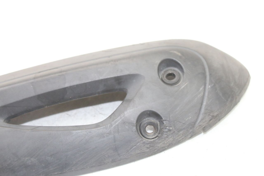 photo de PROTECCION ESCAPE PIAGGIO ZIP 4T 50 (2018 - 2020) - Otra perspectiva